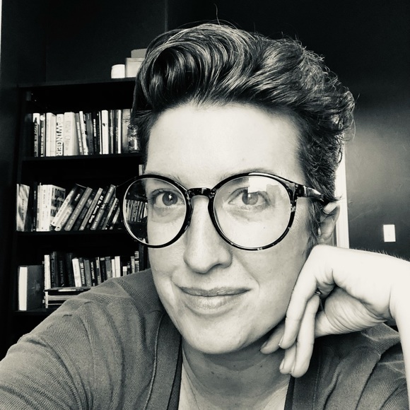 Meet your Posher, Jolene - Picture 4 of 4